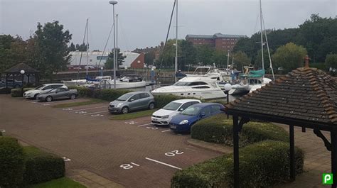 hull city hall parking